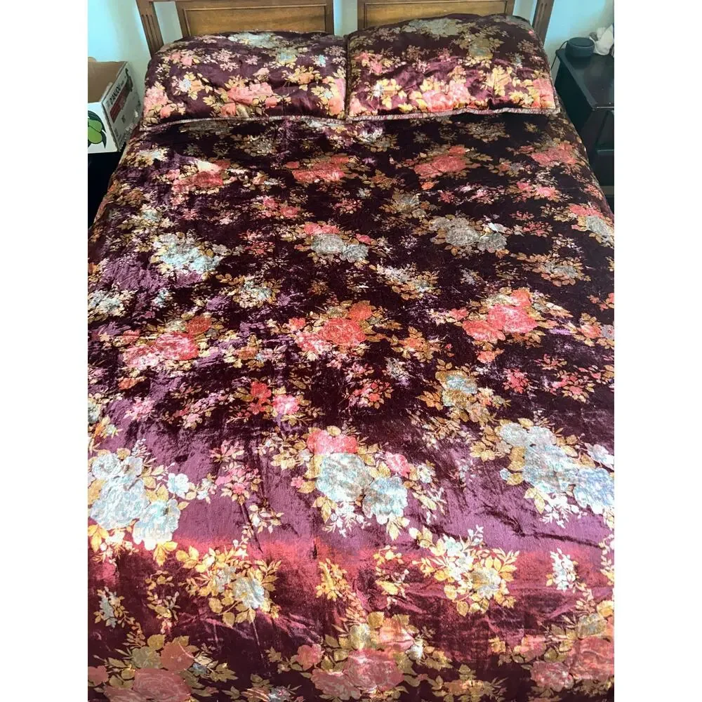Pottery Barn Sabyasachi Mystic Garden Velvet Comforter Sham Set full/queen